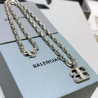 Balenciaga BB Collar Plata Cadena de eslabones pesados con logo recortado