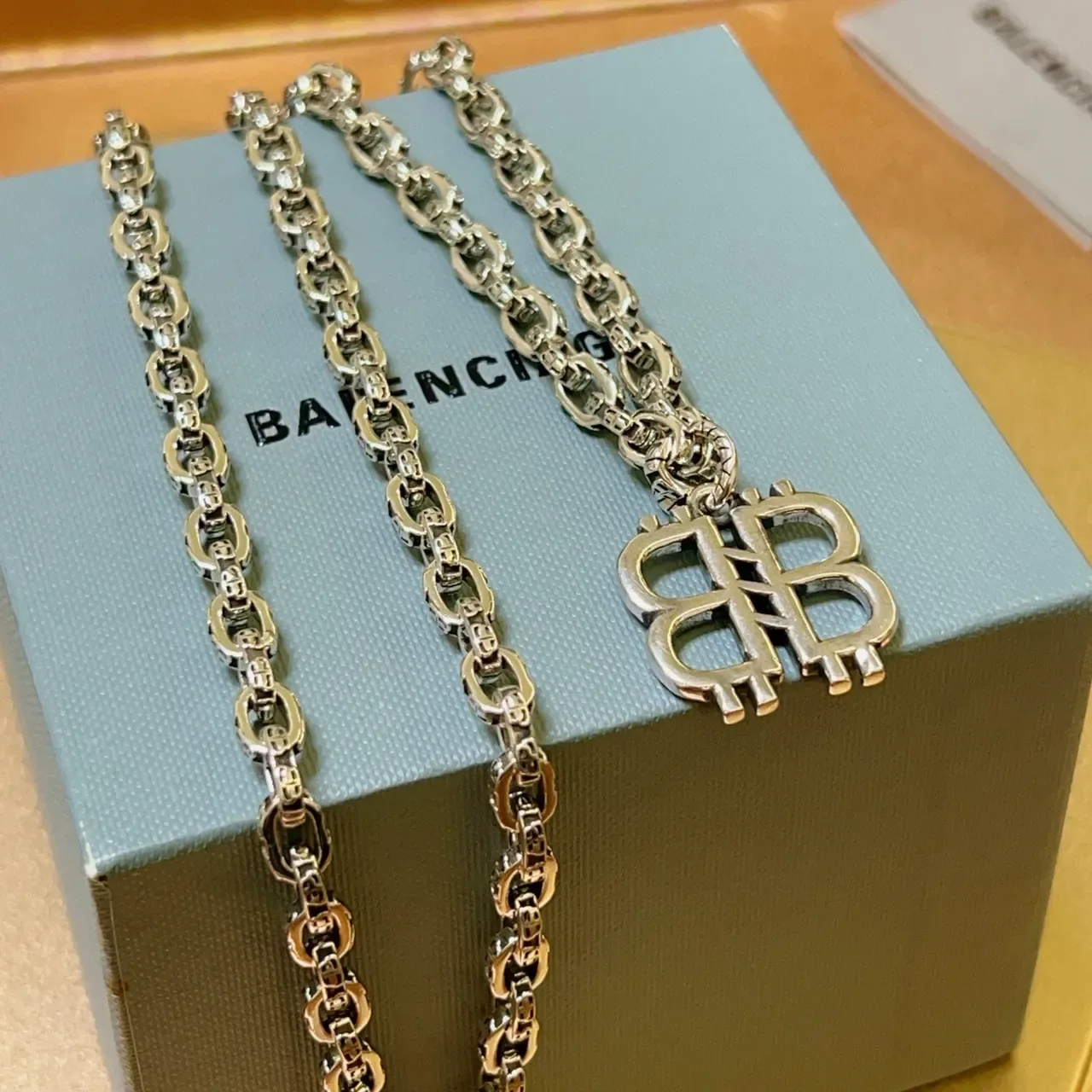 Balenciaga BB চাঁদী ওভাল লিংক চেইন নেকলেস 3