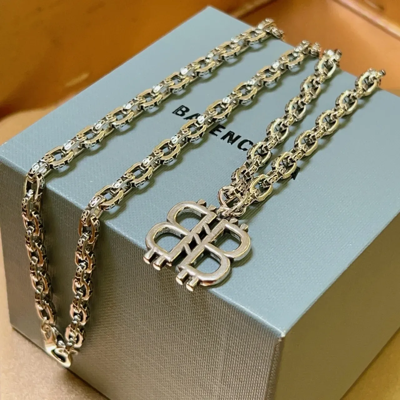 Balenciaga BB চাঁদী ওভাল লিংক চেইন নেকলেস 6