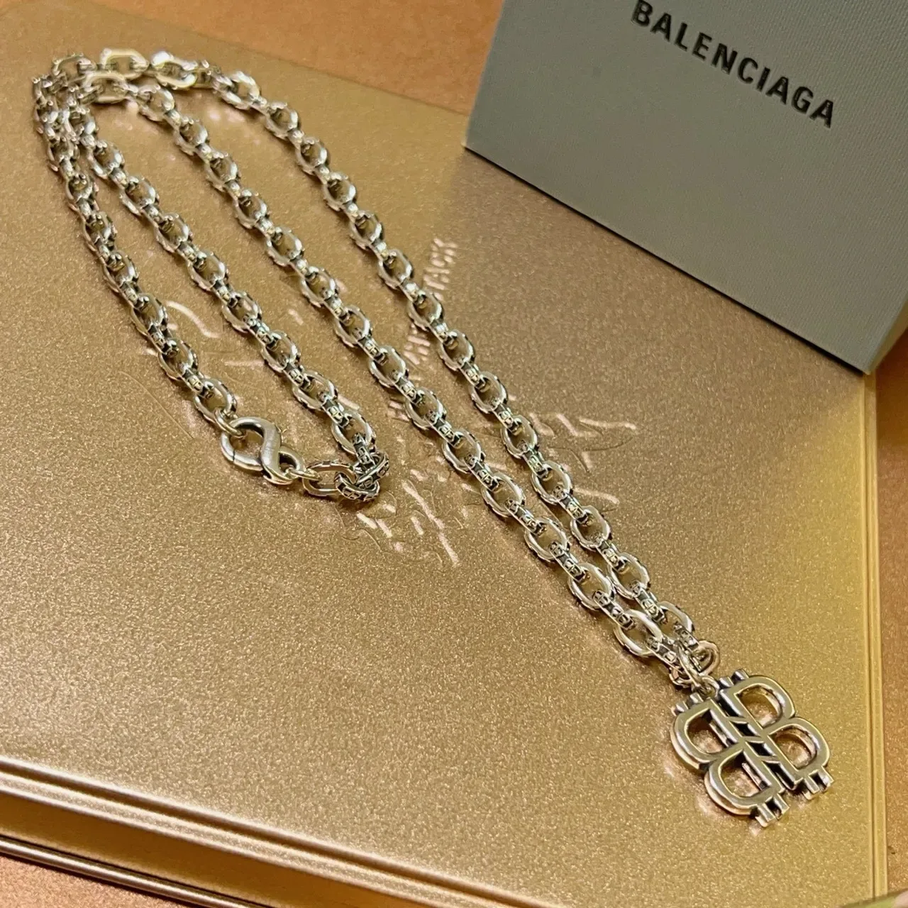 Balenciaga BB চাঁদী ওভাল লিংক চেইন নেকলেস 7