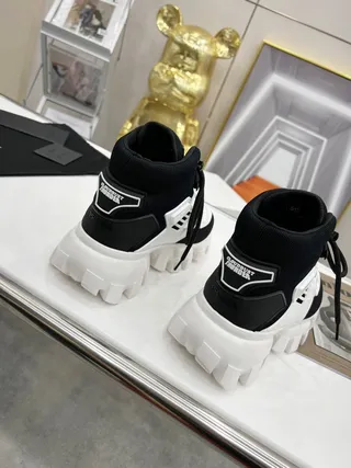 Balenciaga Defender High Black and White Chunky Sneakers 6