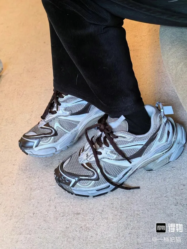 Balenciaga Defender White Gray Black Chunky Sneakers 2