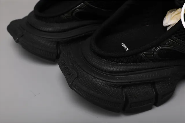 Balenciaga Runner Todo Preto tênis chunky 2