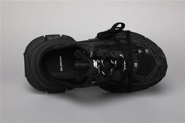 Balenciaga Runner Todo Preto tênis chunky 7