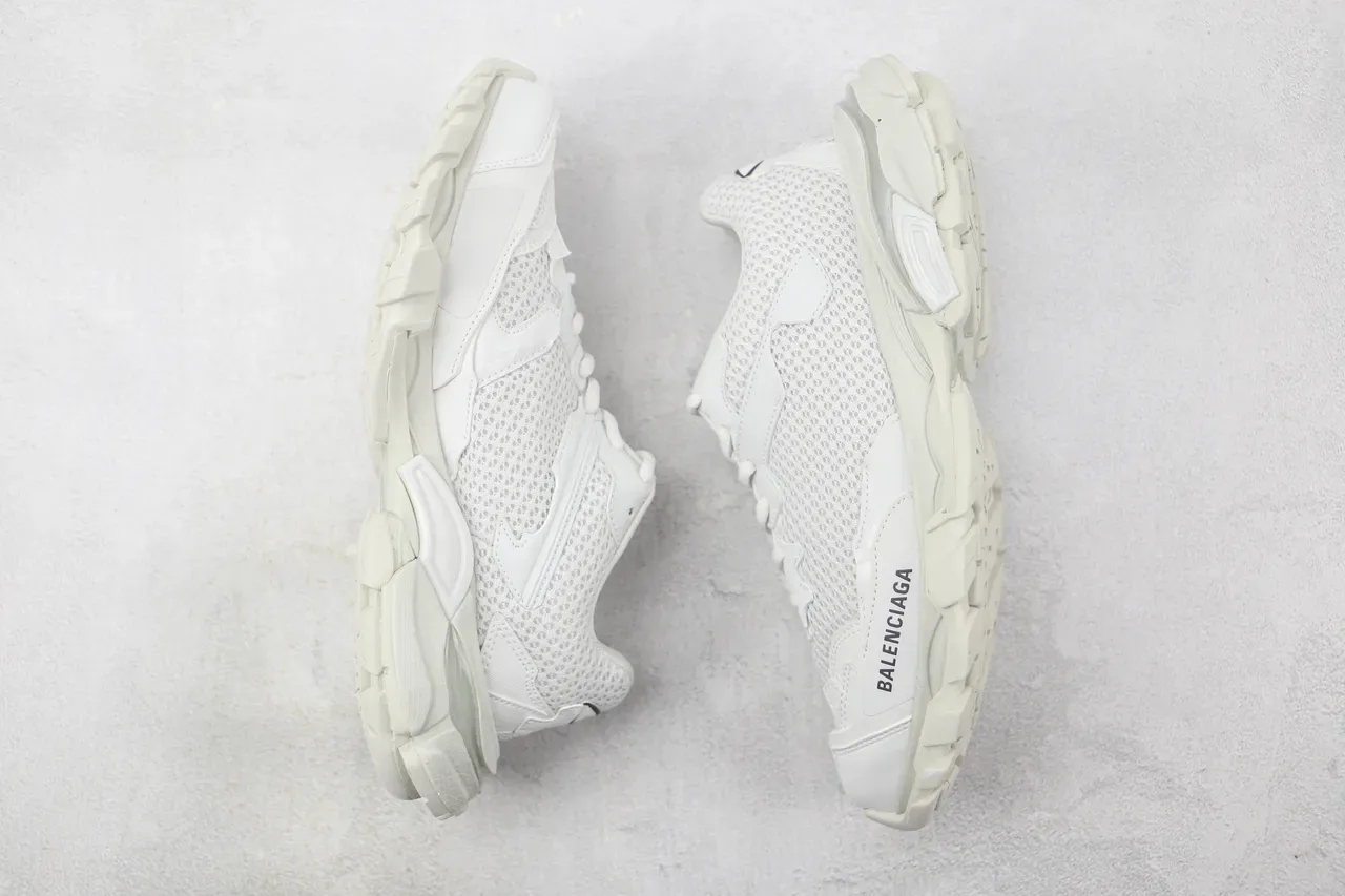 Balenciaga Runner Sneakers Chunky Blanches Maille Perforée 2