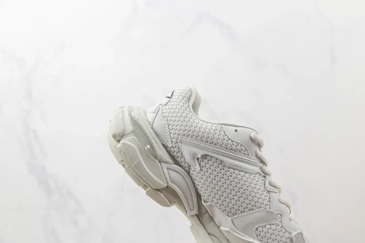 Balenciaga Runner Sneakers Chunky Blanches Maille Perforée 5