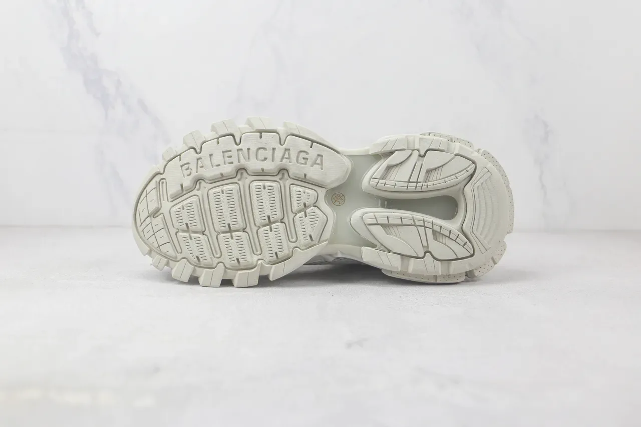 Balenciaga Runner Sneakers Chunky Blanches Maille Perforée 8