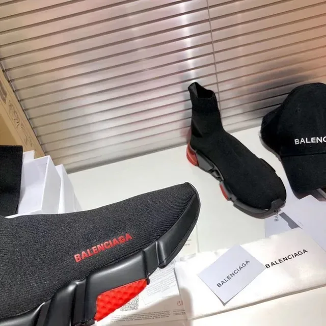 Balenciaga Speed Trainer tênis lifestyle pretos e vermelhos 4