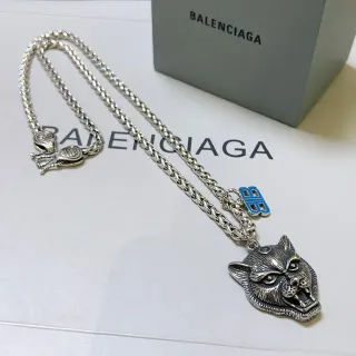 Balenciaga भेड़िया हेड नेकलेस चांदी नीला मोटा बुना हुआ जंजीर मूर्तिकृत पेंडेंट नेकलेस