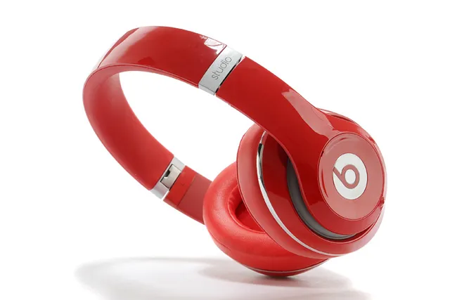 Beats Studio White Red Glossy Finish Metal-Accented Headband Over-ear Headphones 14