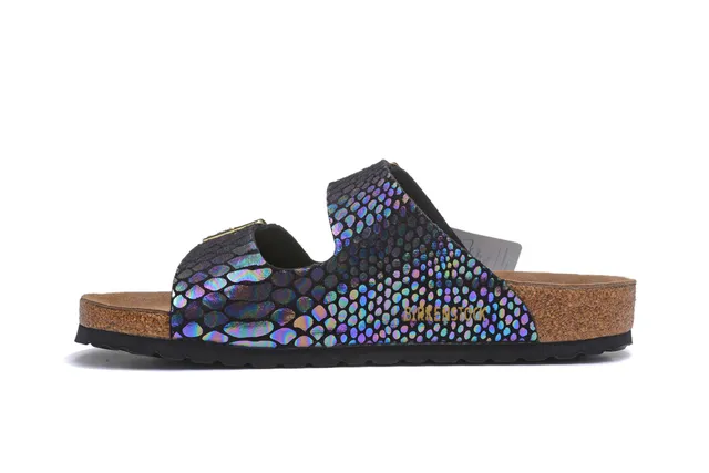 Birkenstock Arizona صنادل كاجوال مطبوعة بحراشيف قزحية 4