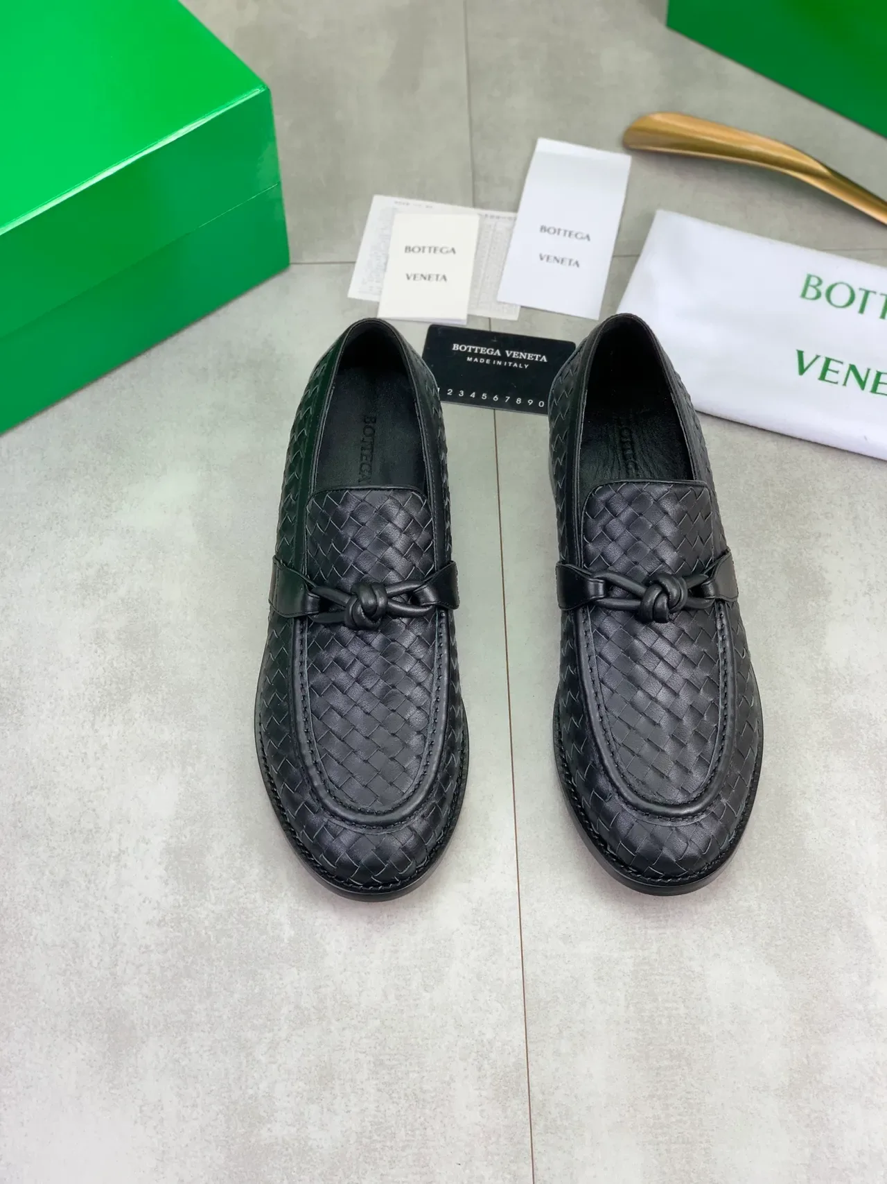 Bottega Veneta Andiamo Intrecciato مكاسين مربوط بعقدة 5