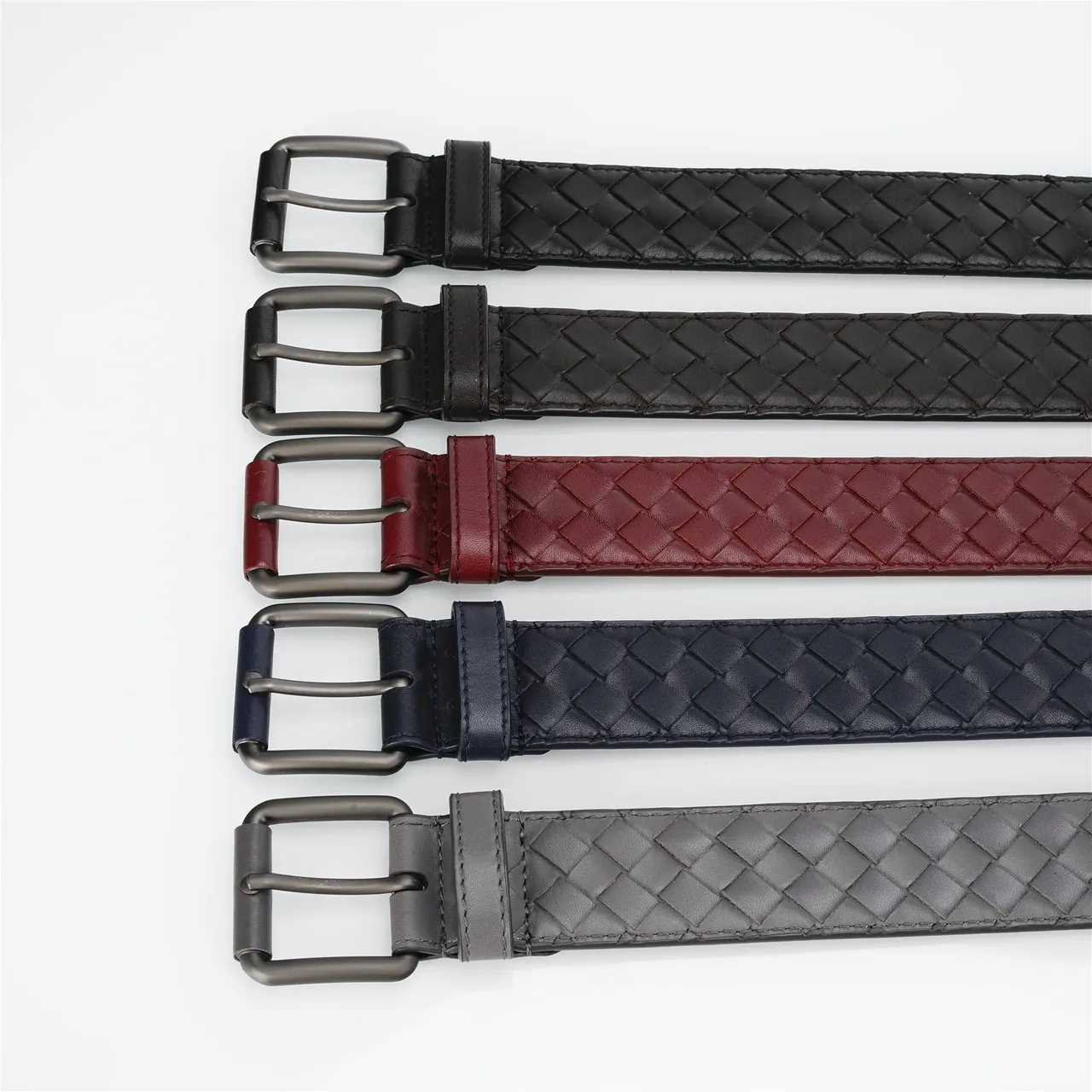 Bottega Veneta Intrecciato حزام جلد أزرق بحري منسوج 2