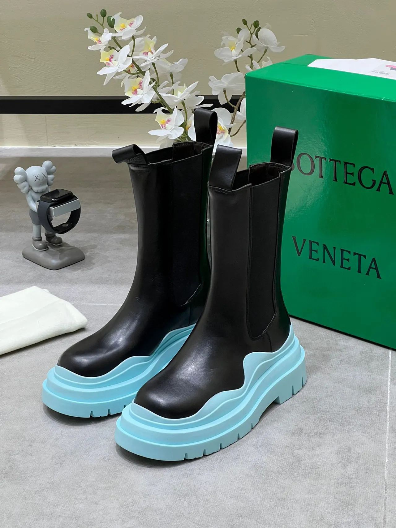 Bottega Veneta Le Cagole Black and Aqua Platform Ankle Boots 2