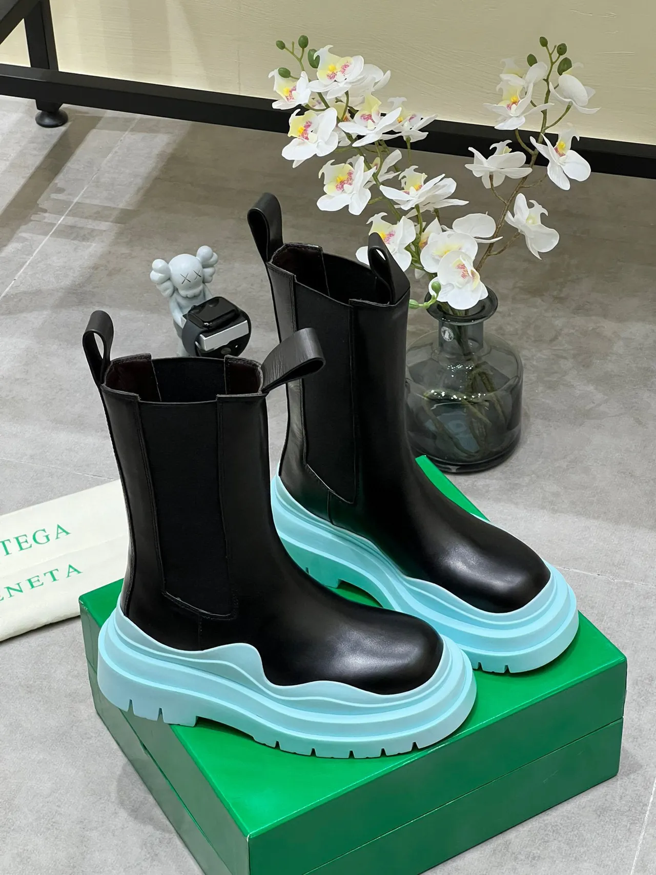 Bottega Veneta Le Cagole Black and Aqua Platform Ankle Boots 9