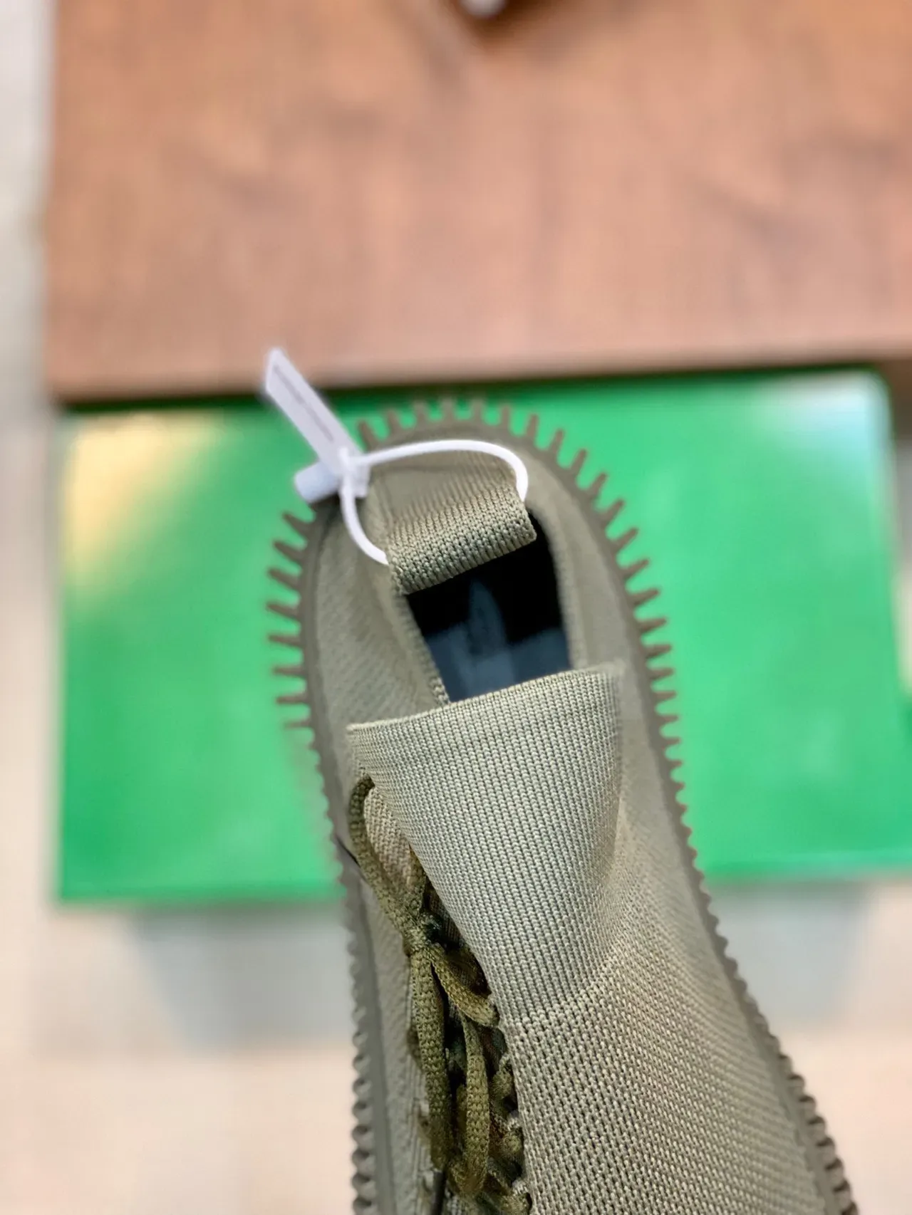 Bottega Veneta Speed Trainer Army Green लाइफस्टाइल स्नीकर 4