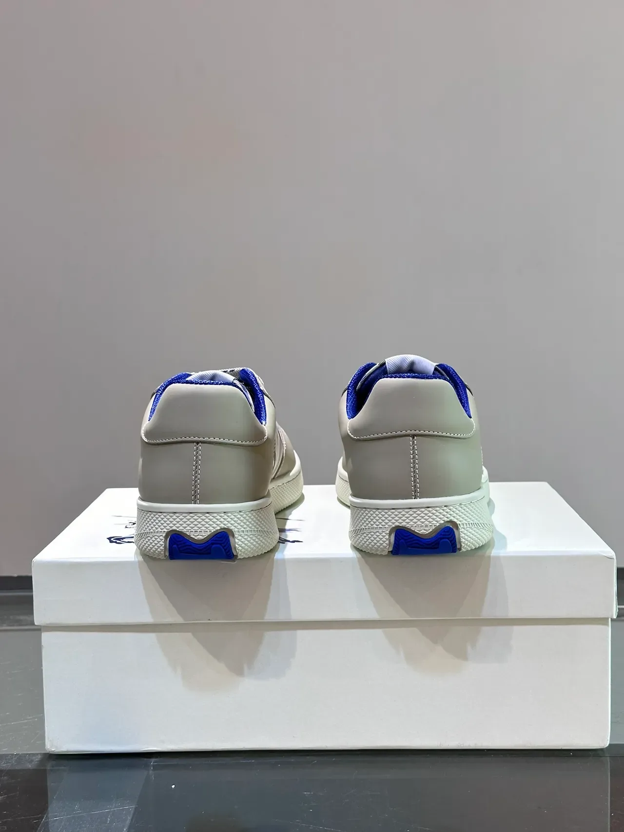 Burberry Beige Blue أحذية رياضية Lifestyle Low Top بانيل مربعات 3