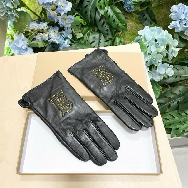 Burberry Luvas de Couro Bordadas Monogram Preto Dourado 7