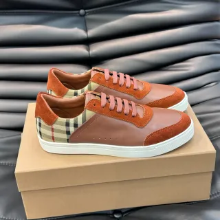 Burberry حذاء رياضي منخفض بني بيج جلد سويد هجين نمط حياة