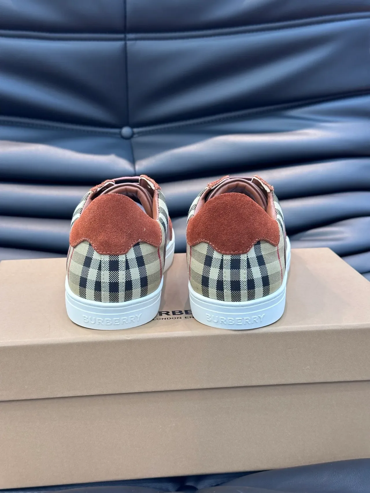 Burberry Tênis Baixo Lifestyle De Couro E Camurça Híbrido Marrom Bege 3