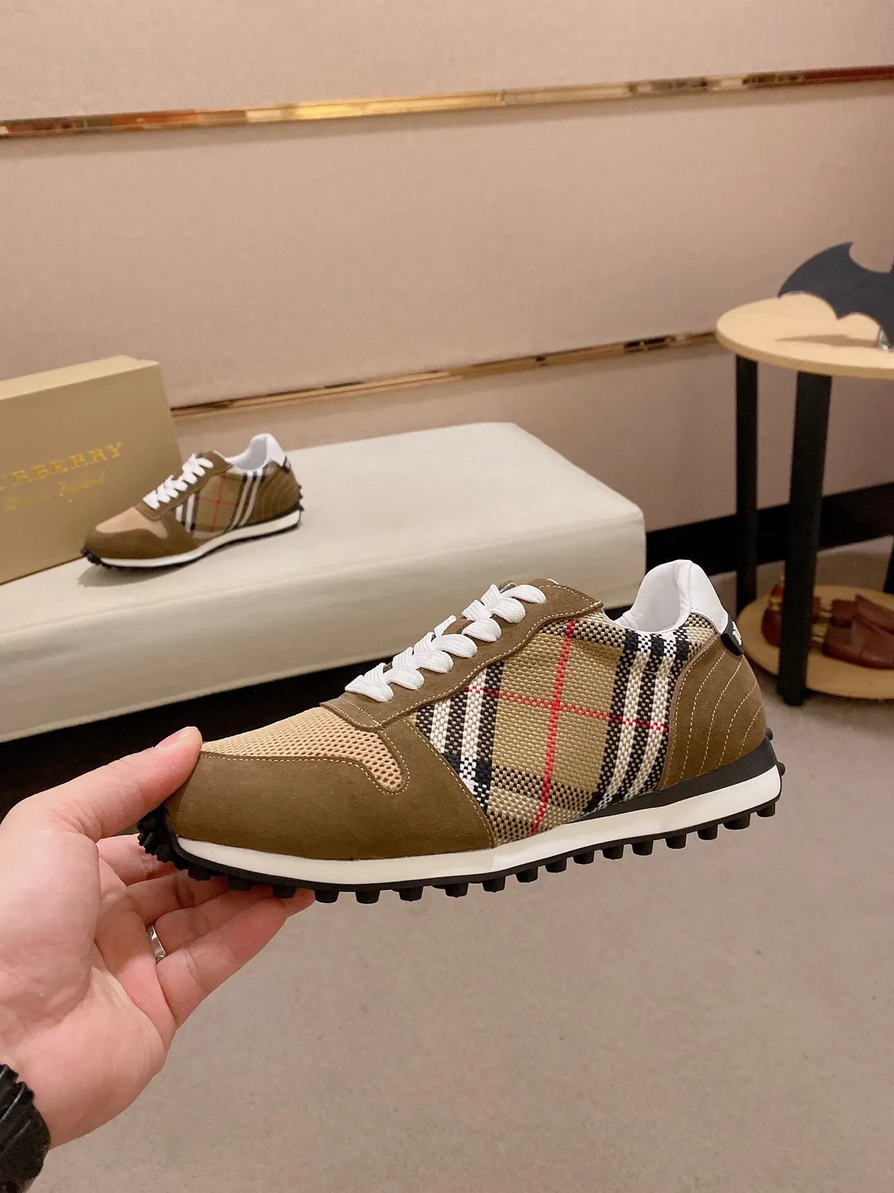 حذاء سنيكرز Burberry Check Panel Suede Mesh Lifestyle 7