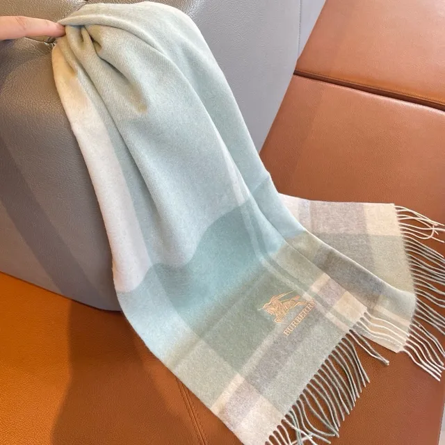 Burberry 绿色米色格子图案刺绣标志羊绒围巾 8