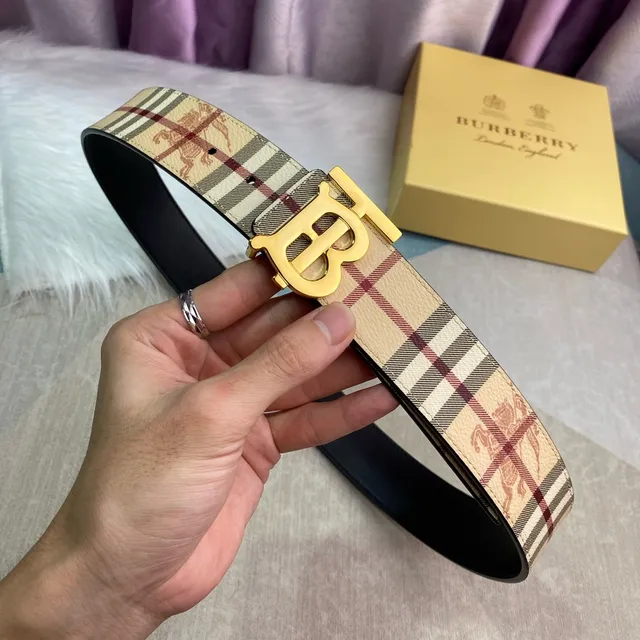Burberry Knight Cinturón de cuero beige dorado TB Monogram Buckle estampado clásico a cuadros 3
