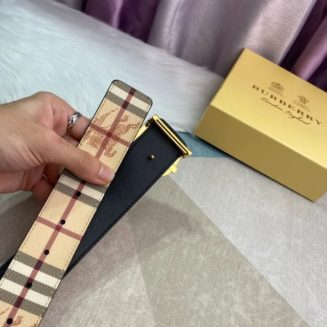 Burberry Knight Cinturón de cuero beige dorado TB Monogram Buckle estampado clásico a cuadros 5