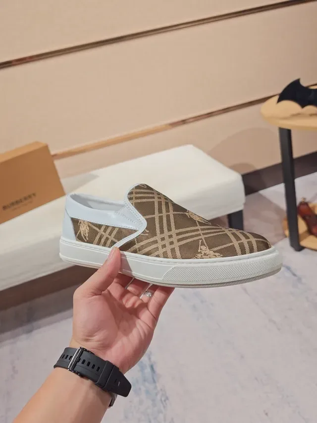 Burberry Knight Beige White Slip-On Check-Patterned Fabric Upper Lifestyle Sneakers 4