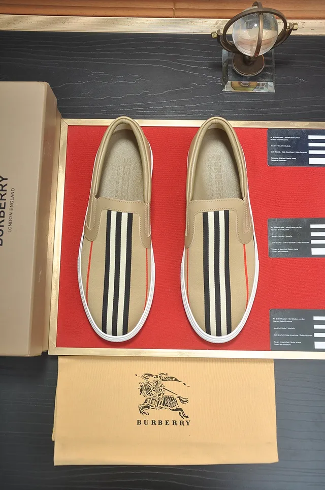 Burberry Knight Beige White Slip-On Striped Panel Lifestyle Sneakers 4