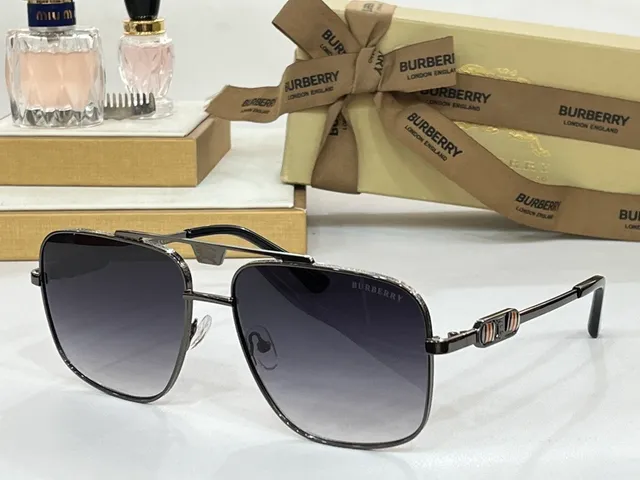 Burberry Knight Gold-Tone Gradient Sunglasses 5