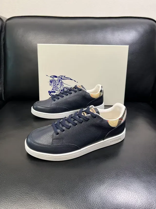 Burberry Knight Navy Beige Pebbled Leather Upper White Cupsole Lifestyle Sneakers 5