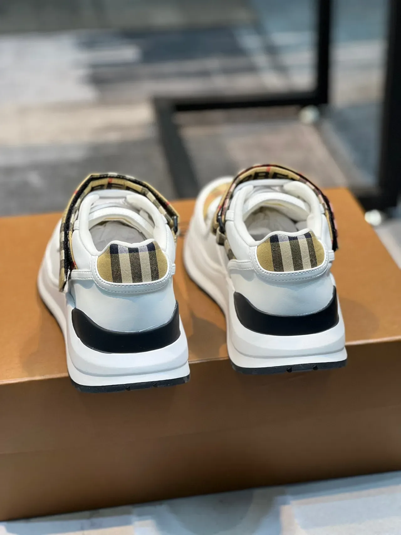 Burberry Caballero Blanco y House Check Lifestyle Sneakers 3