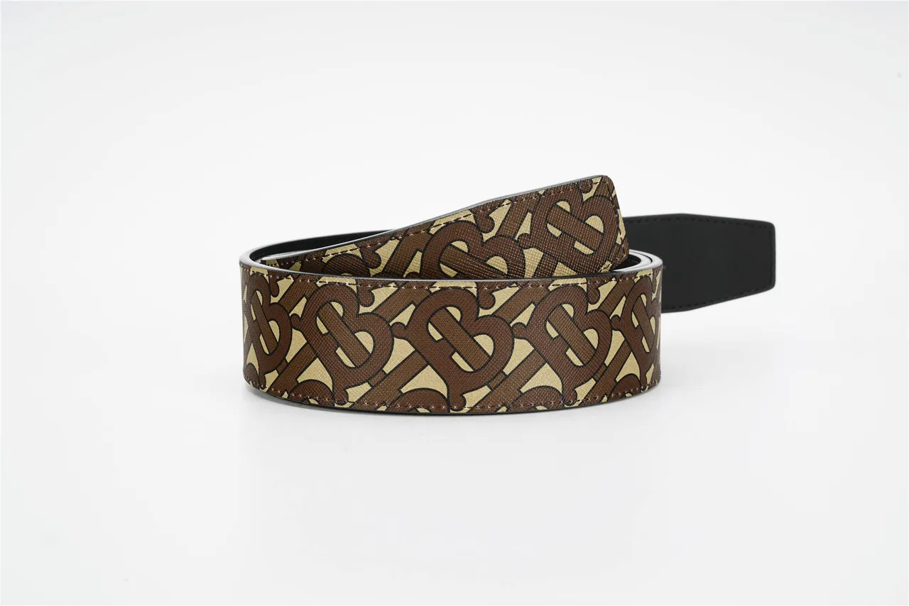 Burberry Monogram TB Buckle Belt 棕色米色皮革腰带 3