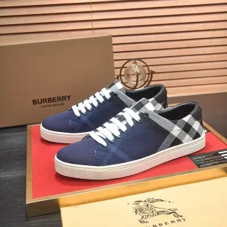 Burberry حذاء رياضي Navy White Canvas علو باترون مربعات لوح جانبي نمط أسلوب حياة