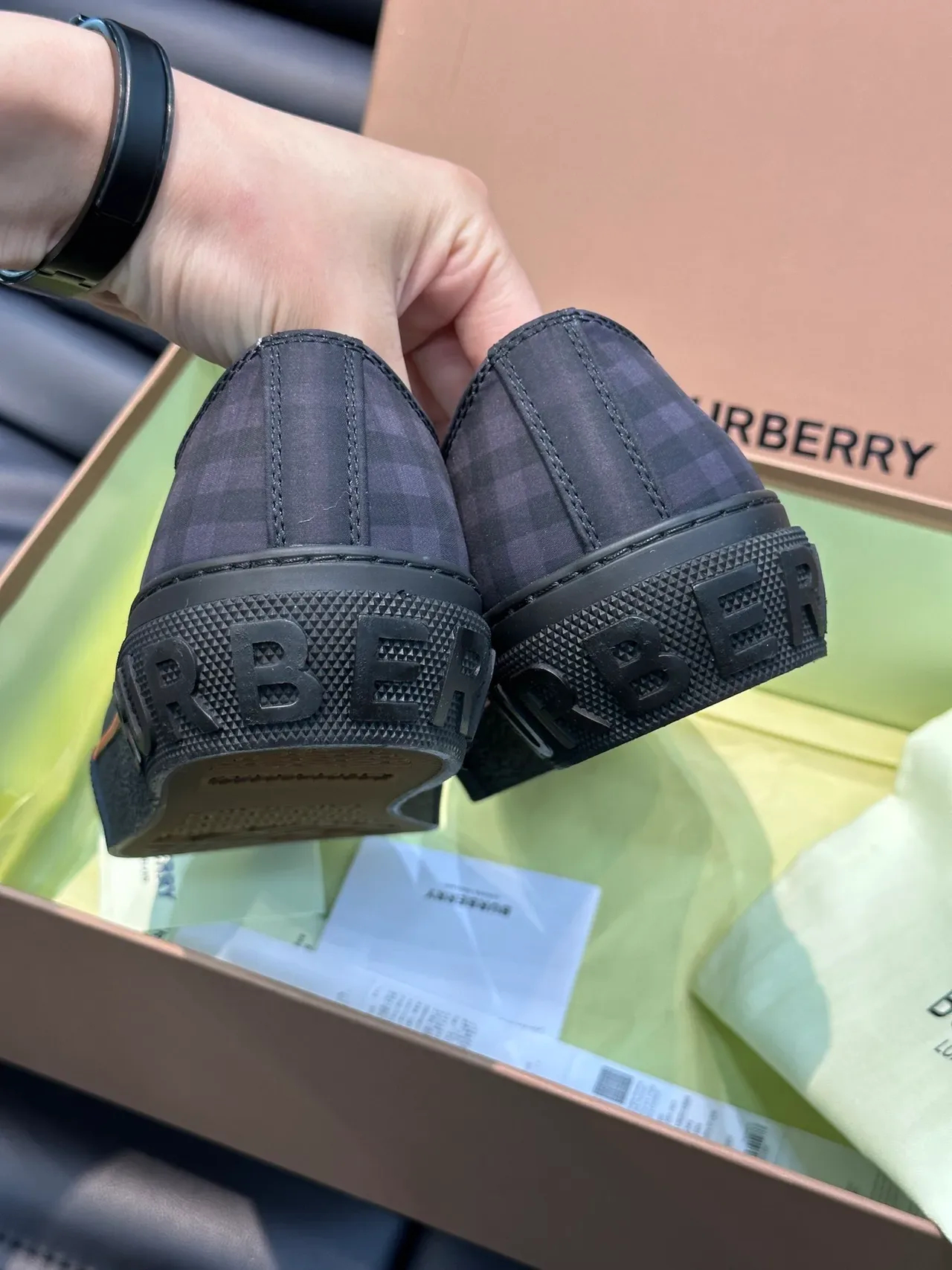 Burberry Sneaker Lifestyle Plaid Low-Top 4