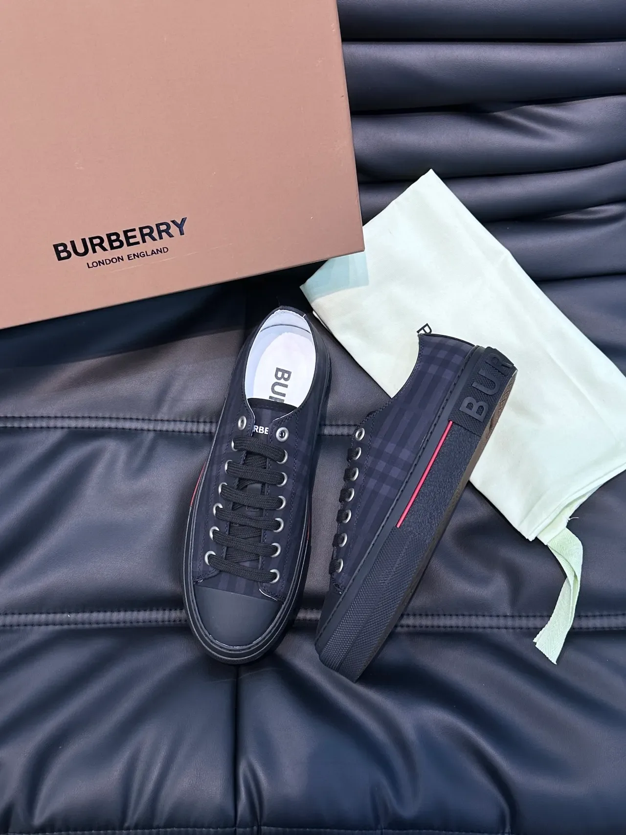 Burberry Sneaker Lifestyle Plaid Low-Top 5