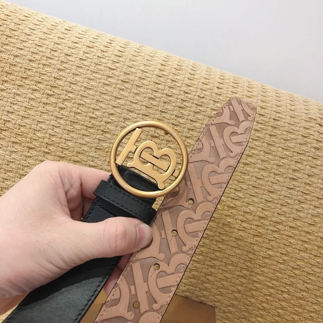 Burberry TB Belt Black Gold Smooth Circular Monogram Buckle Leather Belt 6