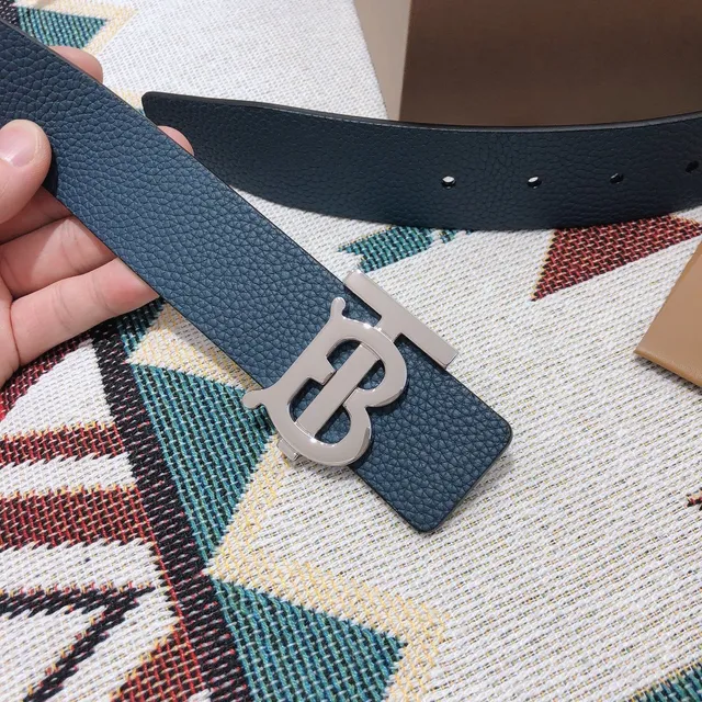 Burberry TB Monogram Ceinture en cuir bleu grainé 6