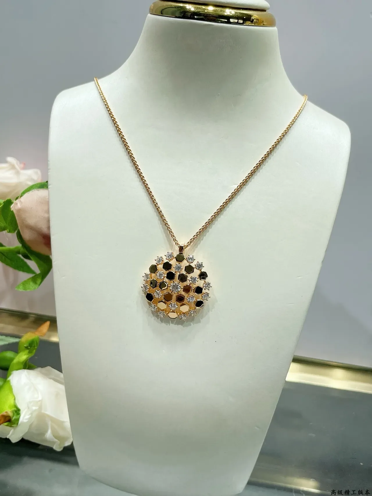 Collier Bvlgari B.zero1 Rock Hexagonal Pavé Cristal Doré 5