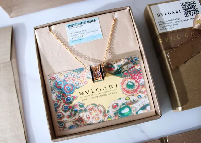 Bvlgari Bulgari ذهب أسود مكدس حلقة معلق نماذج هرمية مدببة قلادة 7