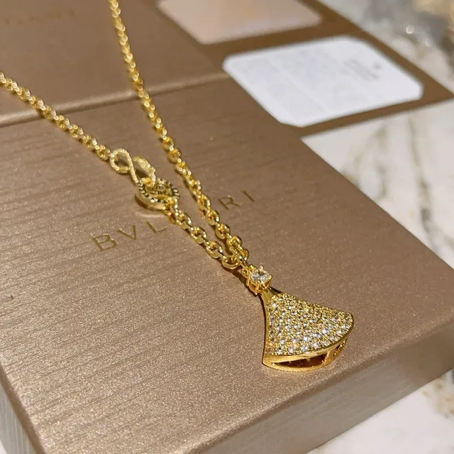 Bvlgari Divas’ Dream colar com pingente de leque de ouro Pavé 4