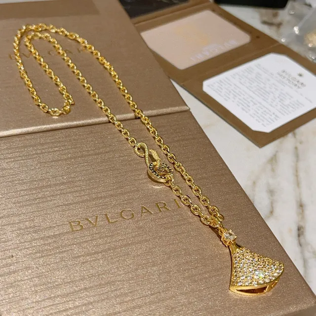 Bvlgari Divas’ Dream colar com pingente de leque de ouro Pavé 7