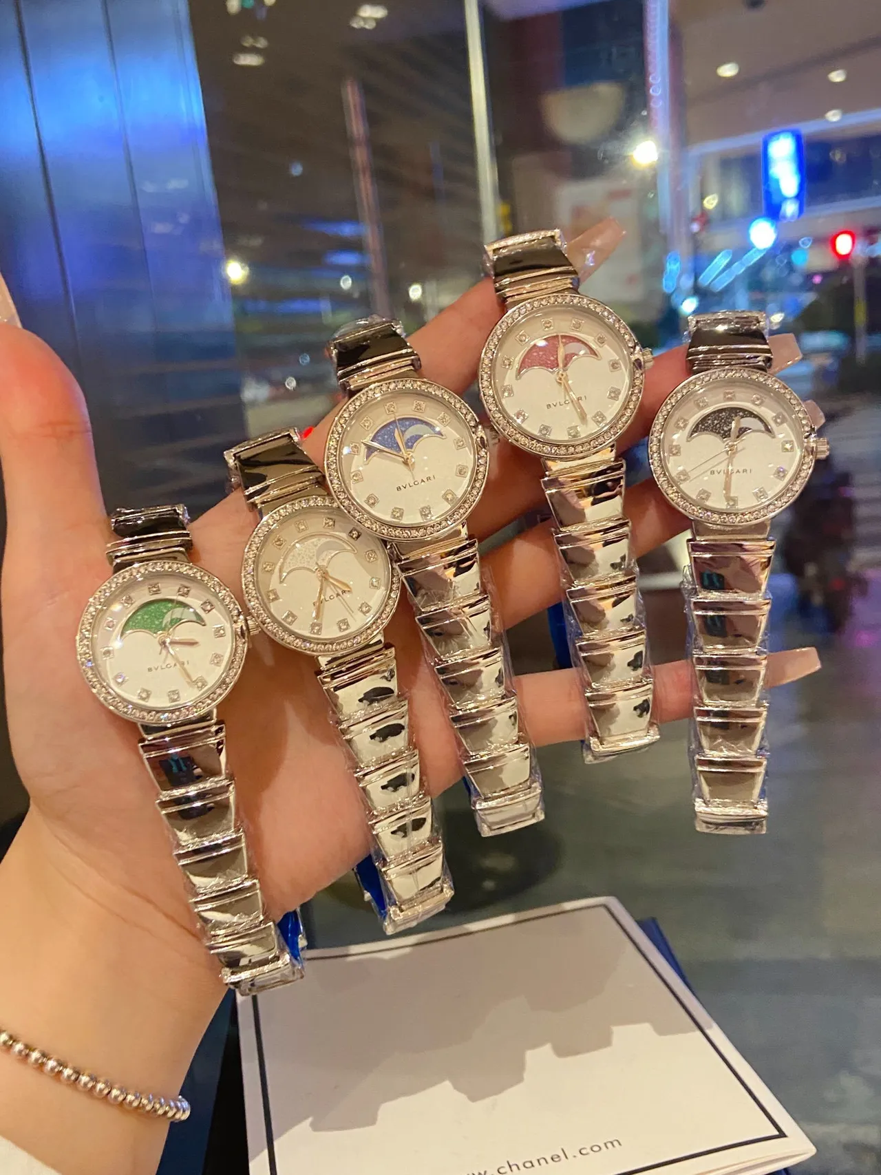 Bvlgari Divas’ Dream Moonphase Diamond Bezel Quartz Watch 2