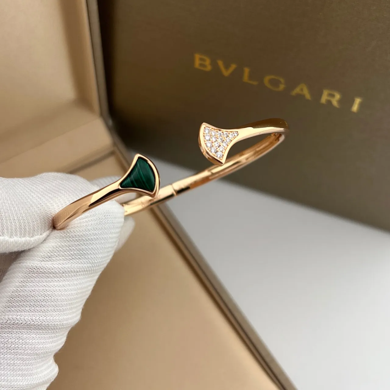 Bvlgari Divas’ Dream Ouro Rosa Madreperla e Pavé Diamante Pulseira 6