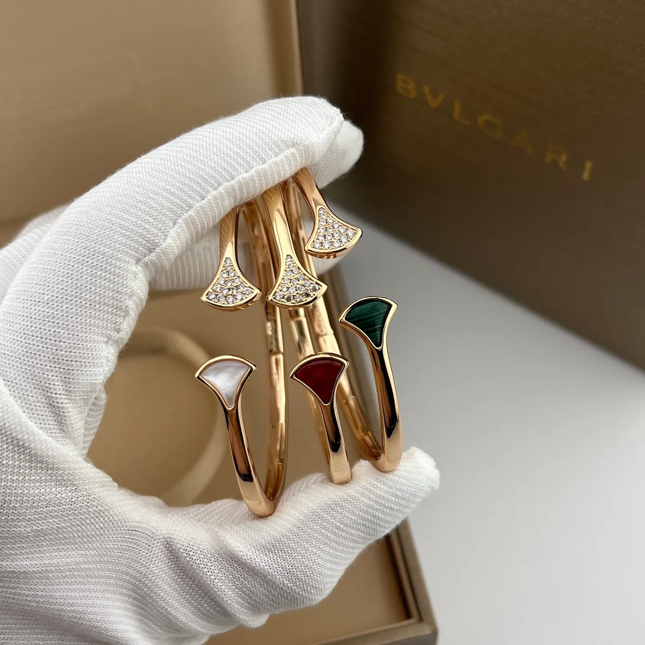 Bvlgari Divas’ Dream Ouro Rosa Madreperla e Pavé Diamante Pulseira 7