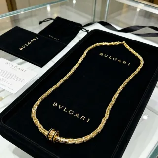 Bvlgari सोने काला मुड़ी हुई चेन एनामेल क्लास्प हार