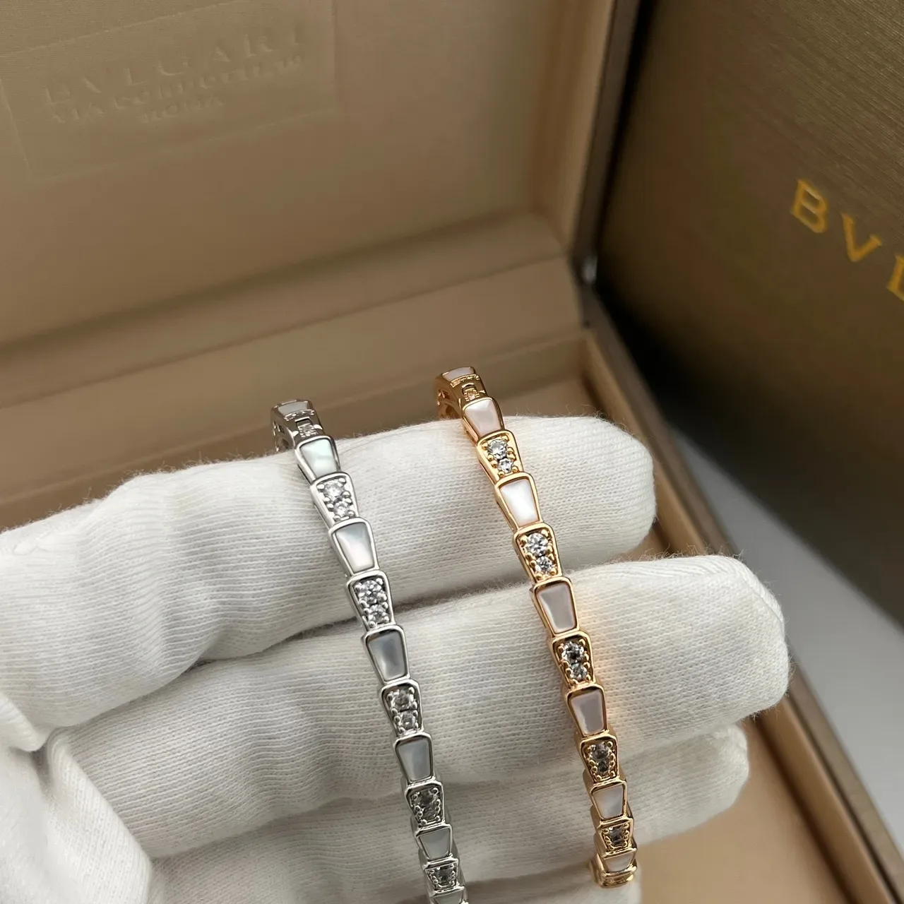 Bvlgari Gold Silver Segmented Link White Inlay Bracelet 4