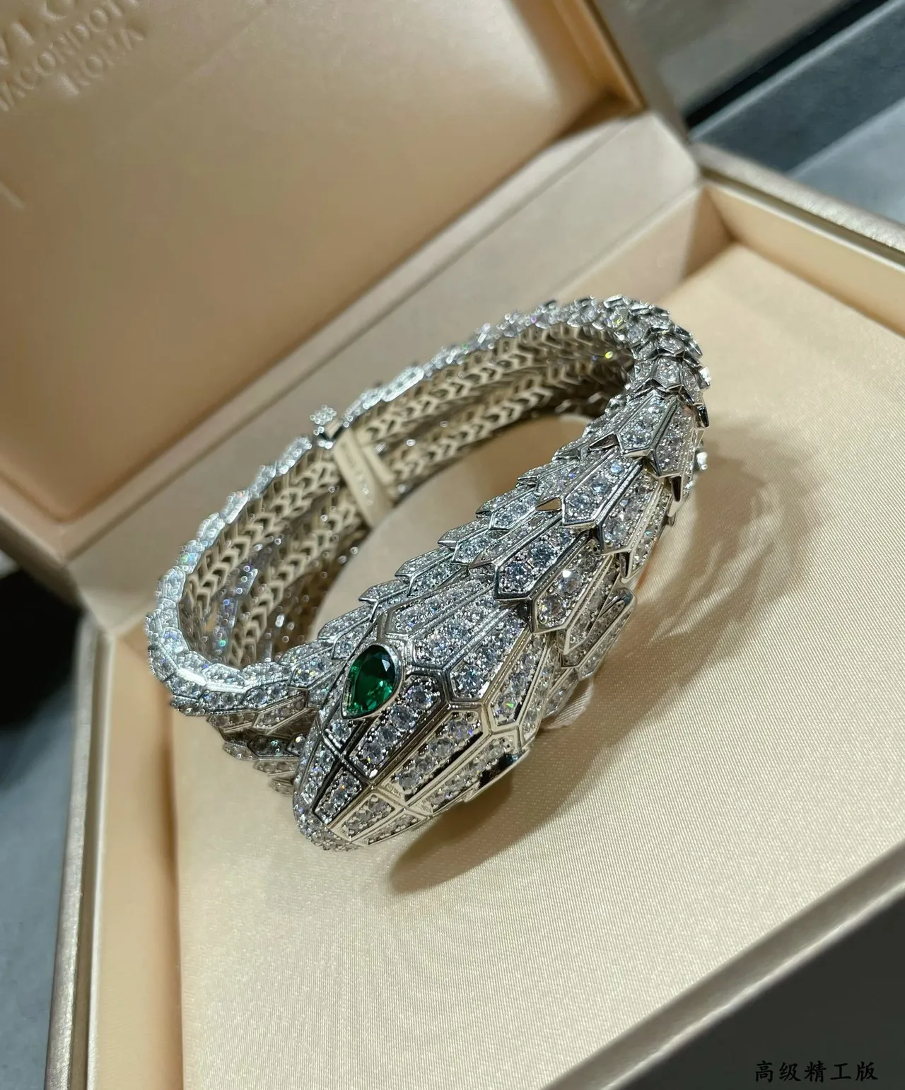 Bvlgari Serpenti Pavé Diamond and Emerald Snake Head Necklace 7