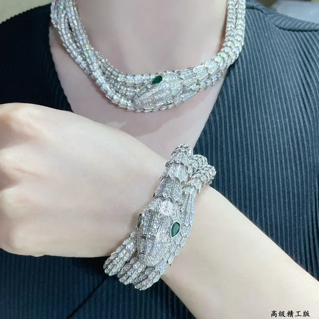 Bvlgari Serpenti Pavé Diamond and Emerald Snake Head Necklace 9
